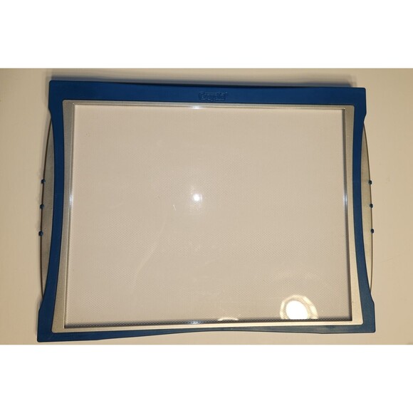 Crayola Light Up Tracing Pad Blue with Tracing Sheets LED Ultra Thin Tablet - Picture 2 of 5